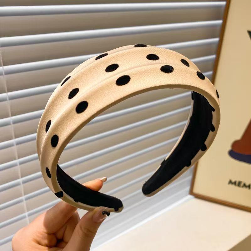 Женская повязка на голову в горошек 2025: Высококлассный, широкий дизайн для более стройного вида
Женская повязка на голову в горошек 2025: Высококлассный, широкий дизайн для более стройного вида