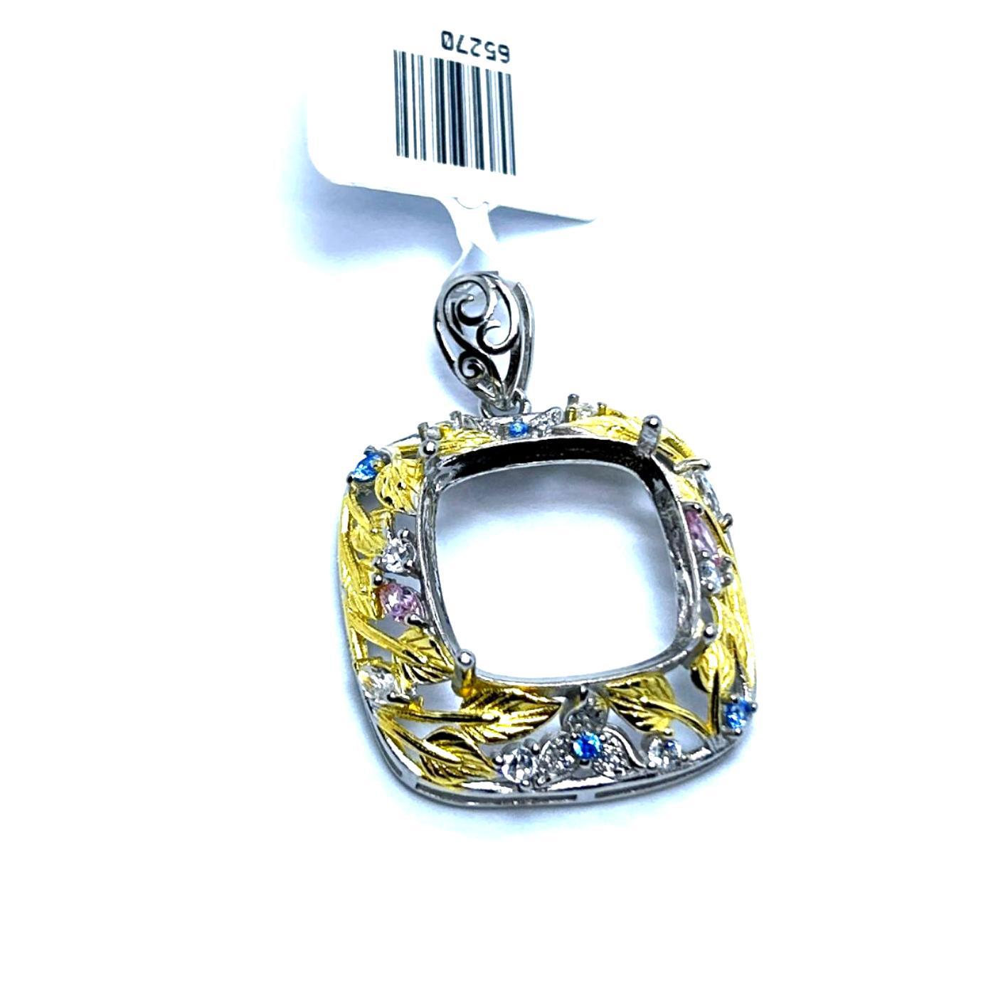 S925 Two-Tone Electroplated Retro Sterling Silver Pendant with 16x16 Square Stone Setting S925 Silver
S925 Two-Tone Electroplated Retro Sterling Silver Pendant with 16x16 Square Stone Setting S925 Silver