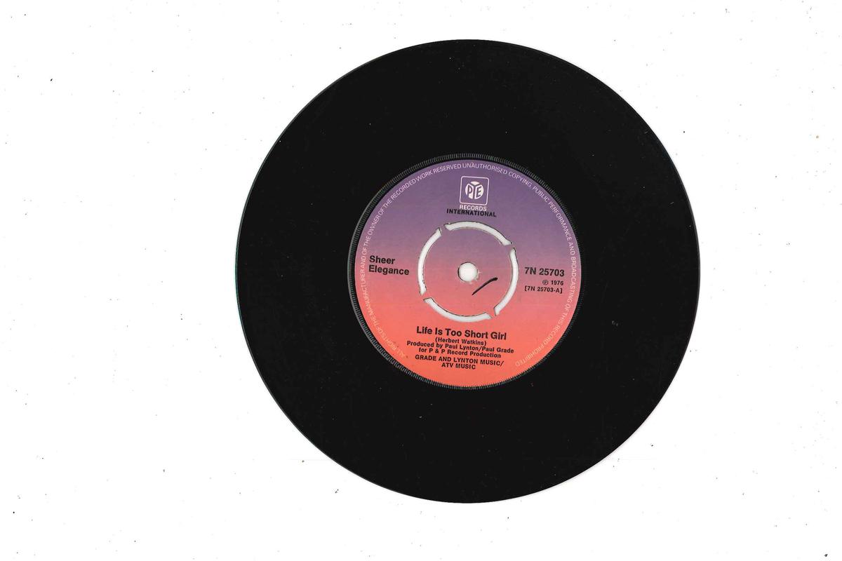 7inch Record SHEER ELEGANCE - Life Is Too Short Girl / Love Is Th 7N25703 PYE 1976 UK Soul/Funk Used
7inch Record SHEER ELEGANCE - Life Is Too Short Girl / Love Is Th 7N25703 PYE 1976 UK Soul/Funk Used