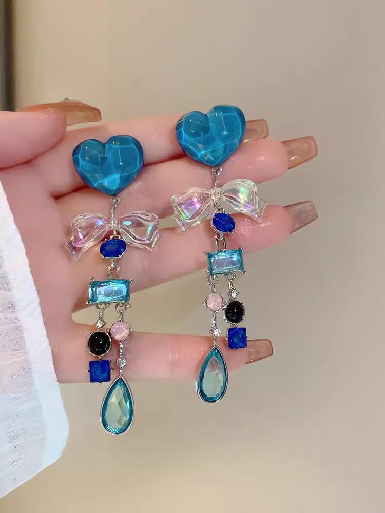 Элегантные серьги-кисточки в виде капли воды - Нишевый дизайн высокого класса для женщин
Элегантные серьги-кисточки в виде капли воды - Нишевый дизайн высокого класса для женщин