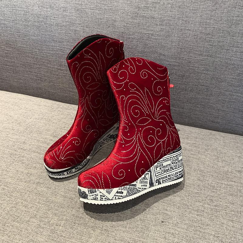 Fashion Brand Design Printed Fabric Mid Calf Boots Women 2025 Autumn Chunky Platform Wedge Heel Booties Fashion Letter Non Slip Boots 43 красный
Fashion Brand Design Printed Fabric Mid Calf Boots Women 2025 Autumn Chunky Platform Wedge Heel Booties Fashion Letter Non Slip Boots 43 красный