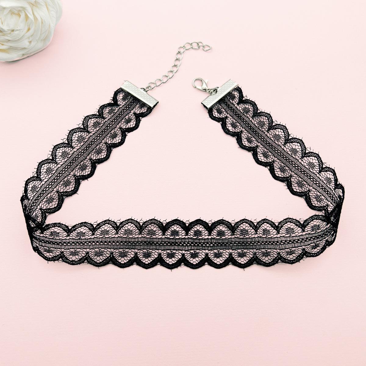 Fashionable Korean Lace Choker for Women - Versatile, Simple, and Stylish Hollow Design
Fashionable Korean Lace Choker for Women - Versatile, Simple, and Stylish Hollow Design