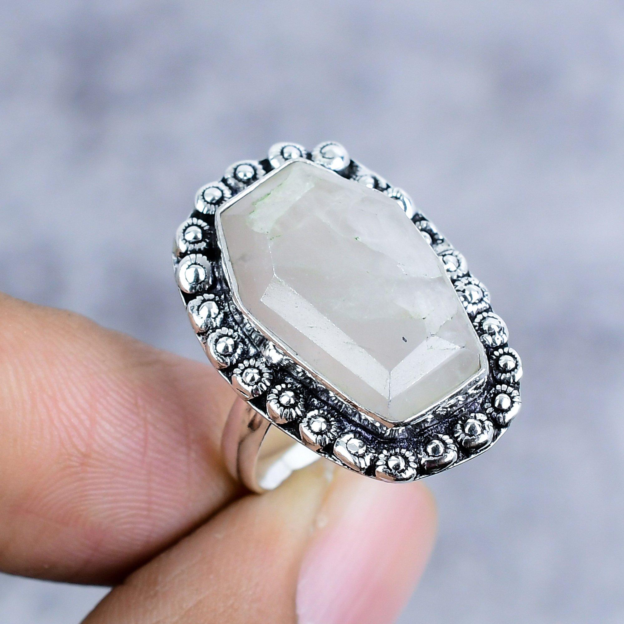 Rose Quartz Gemstone Handmade 925 Sterling Silver Jewelry Ring Size 7 M-2589
Rose Quartz Gemstone Handmade 925 Sterling Silver Jewelry Ring Size 7 M-2589