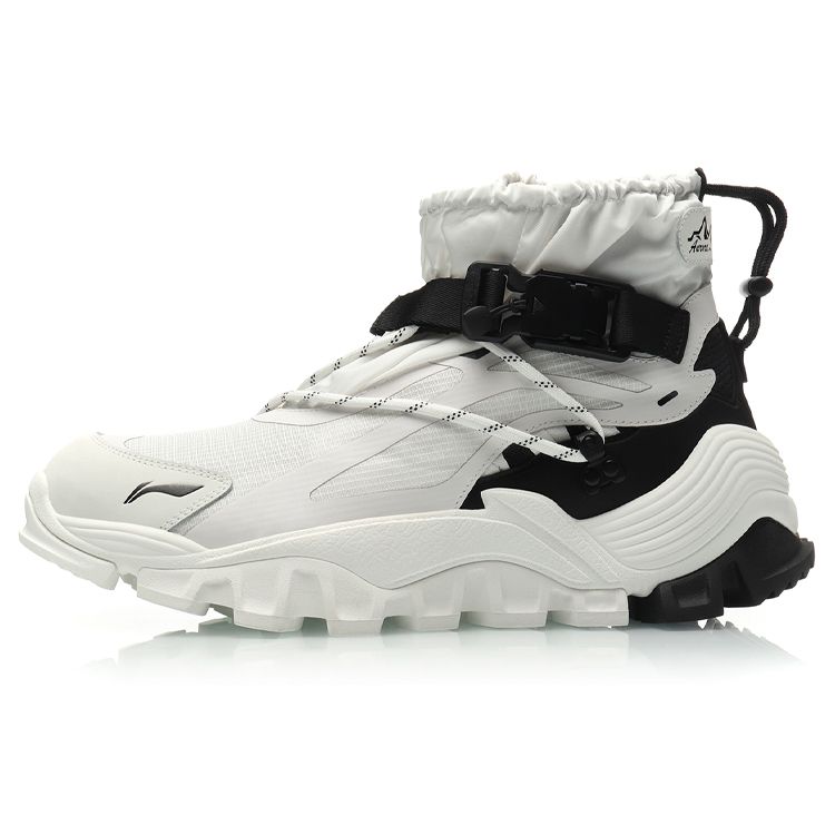 Li Ning Aurora Mountain Trekking высокие спортивные повседневные туфли мужские кроссовки белые черные AGLP155-5
Li Ning Aurora Mountain Trekking высокие спортивные повседневные туфли мужские кроссовки белые черные AGLP155-5