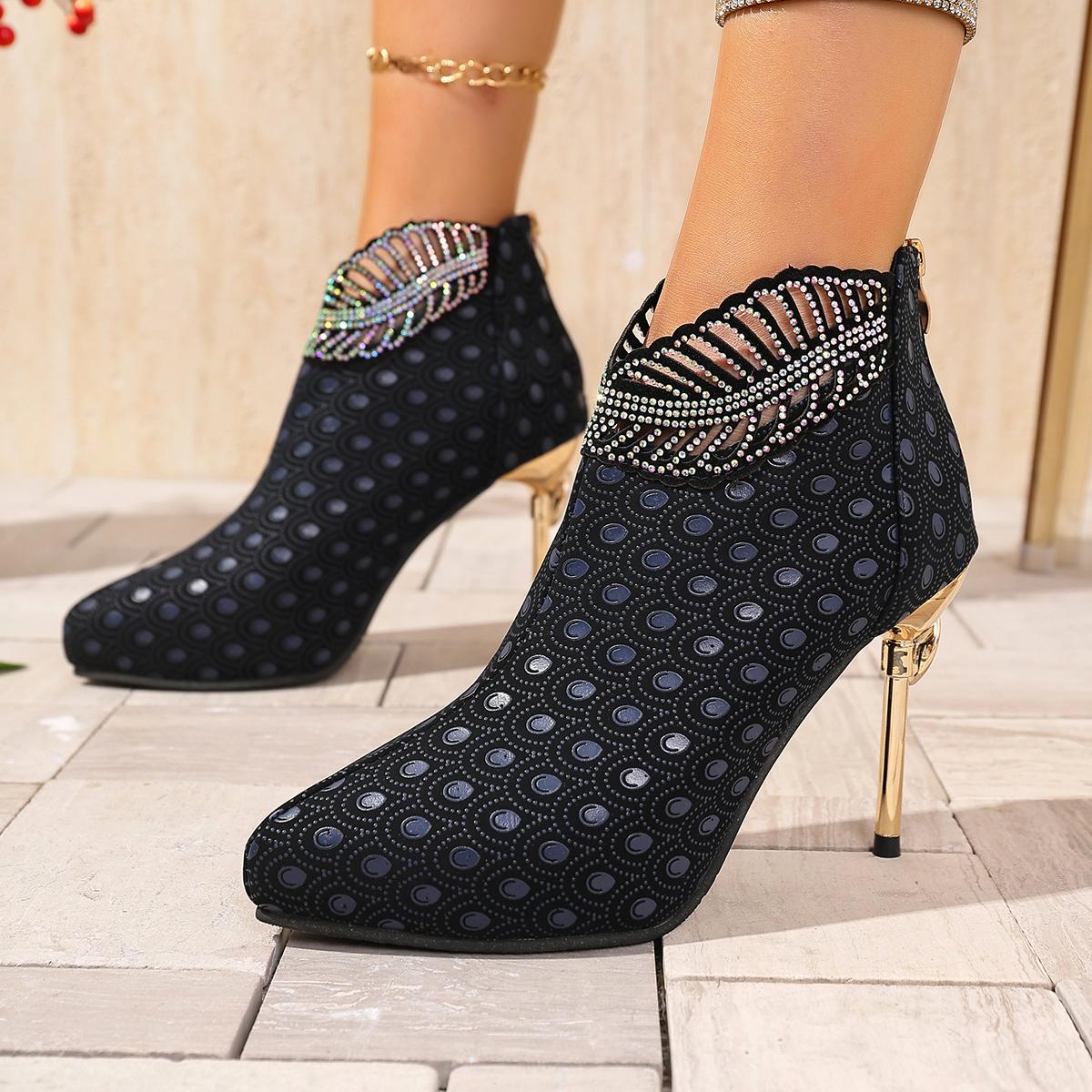 Модные Роскошные Блестящие Ботильоны с Листовым Декором Женские Осень 2025 Сексуальные Остроносые На Супер Высоком Каблуке Вечерние Ботильоны Задняя Молния 35 синий
Модные Роскошные Блестящие Ботильоны с Листовым Декором Женские Осень 2025 Сексуальные Остроносые На Супер Высоком Каблуке Вечерние Ботильоны Задняя Молния 35 синий