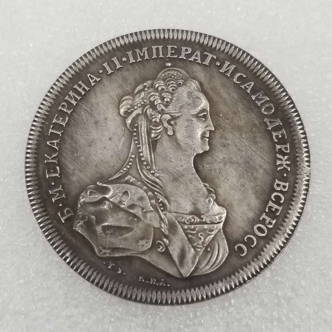 Новые памятные монеты России 1770 года as the picture 
Новые памятные монеты России 1770 года as the picture
