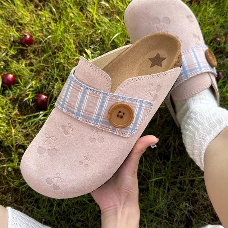 Women wear new flat-bottomed lazy cool slippers versatile graffiti bag head Boken half slippers tide 40 розовый
Women wear new flat-bottomed lazy cool slippers versatile graffiti bag head Boken half slippers tide 40 розовый