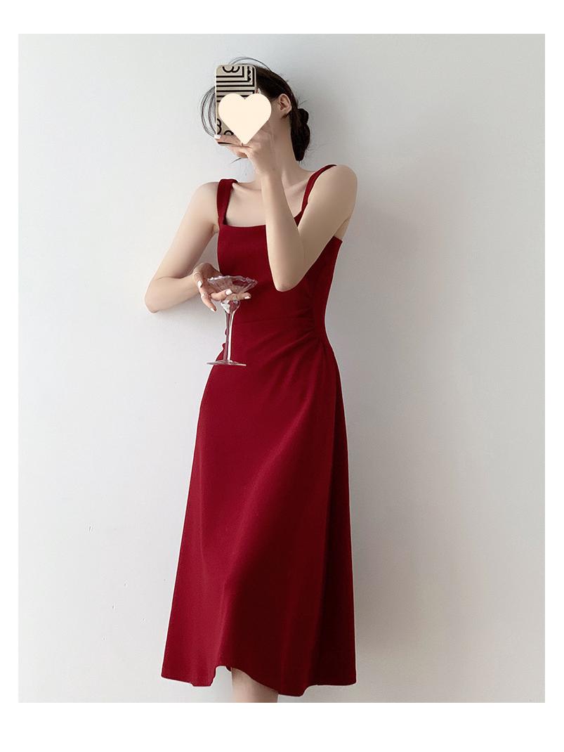 Летнее облегающее красное платье на тонких бретельках – на каждый день S (suitable for 80-95 jin)
Летнее облегающее красное платье на тонких бретельках – на каждый день S (suitable for 80-95 jin)