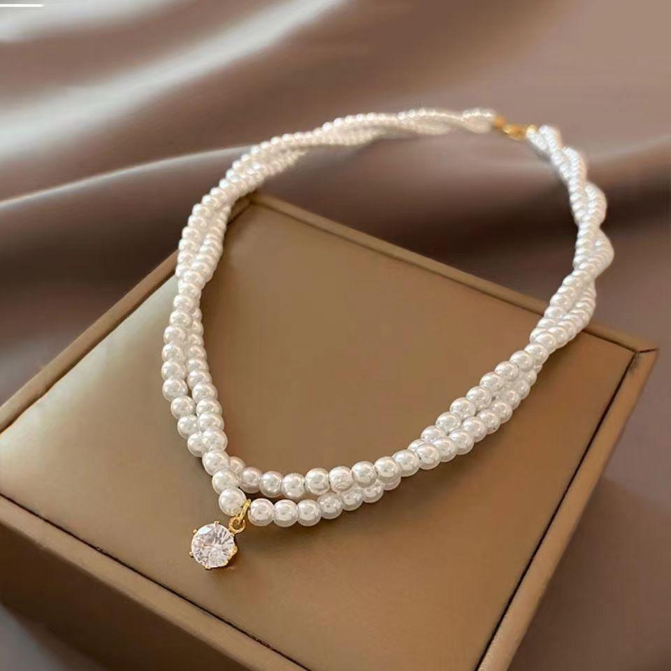 NK-90 Zircon Pendant Double-Layer Twisted Necklace: Light Luxury Women s Choker & Clavicle Chain Jewelry
NK-90 Zircon Pendant Double-Layer Twisted Necklace: Light Luxury Women s Choker & Clavicle Chain Jewelry