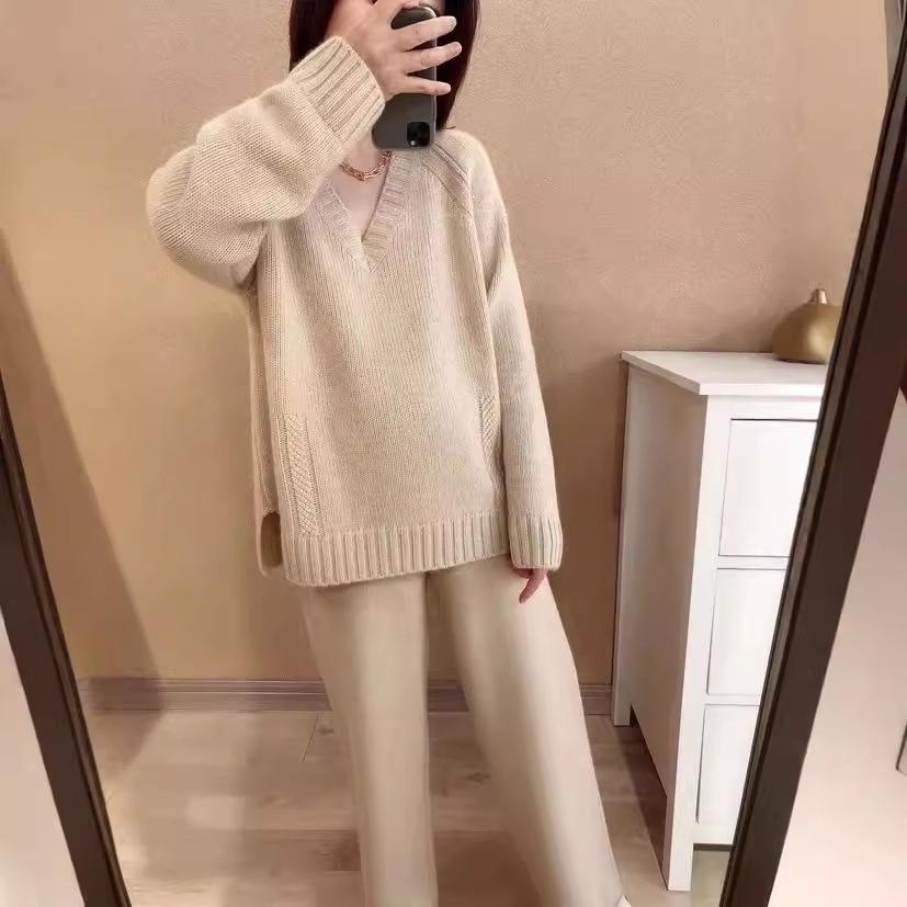 Women s V-Neck Loose Wool Sweater - Autumn/Winter Long Sleeve Knit Pullover Medium верблюд
Women s V-Neck Loose Wool Sweater - Autumn/Winter Long Sleeve Knit Pullover Medium верблюд