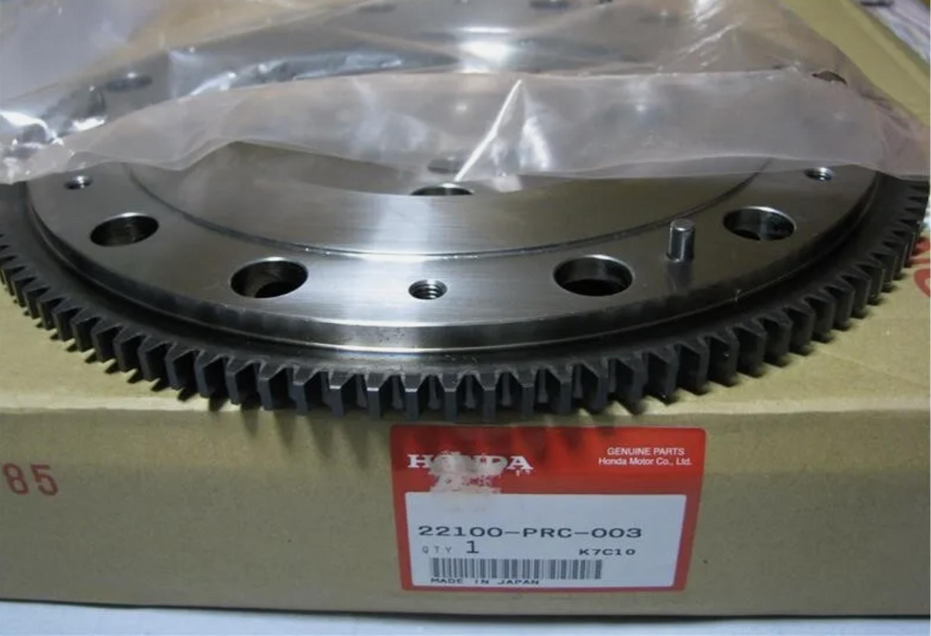 Honda 22100-PRC-003 Civic FD2 Accord CL7 FLYWHEEL COMP OEM Genuine Car Parts 
Honda 22100-PRC-003 Civic FD2 Accord CL7 FLYWHEEL COMP OEM Genuine Car Parts