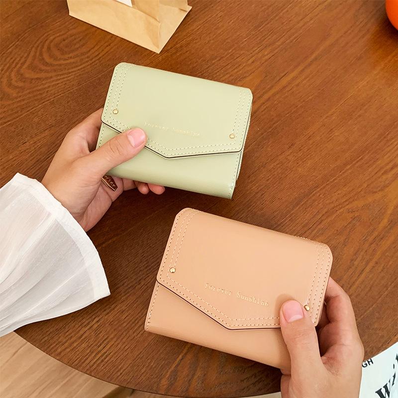 Women s short wallet multi-card position solid color change bag short folding card bag wallet
Women s short wallet multi-card position solid color change bag short folding card bag wallet