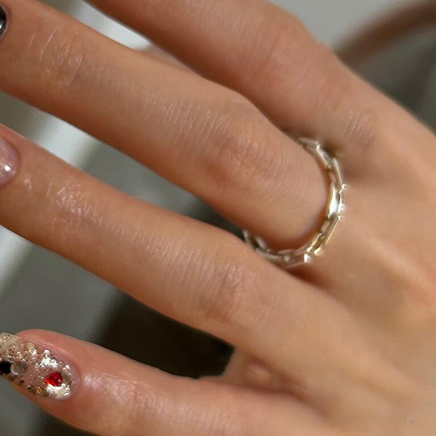 Hip hop style trend glossy geometric ring Unusual chain simple wide Men s and Women s Rings adjustable party jewelry gift resizable
Hip hop style trend glossy geometric ring Unusual chain simple wide Men s and Women s Rings adjustable party jewelry gift resizable