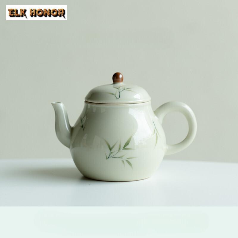 European 170ml Pure Hand-painted Bamboo Teapot Household Pear Shaped Teapot Boutique Small Pot Tea Brewing Kettle for Tea Supplies Gift 
European 170ml Pure Hand-painted Bamboo Teapot Household Pear Shaped Teapot Boutique Small Pot Tea Brewing Kettle for Tea Supplies Gift
