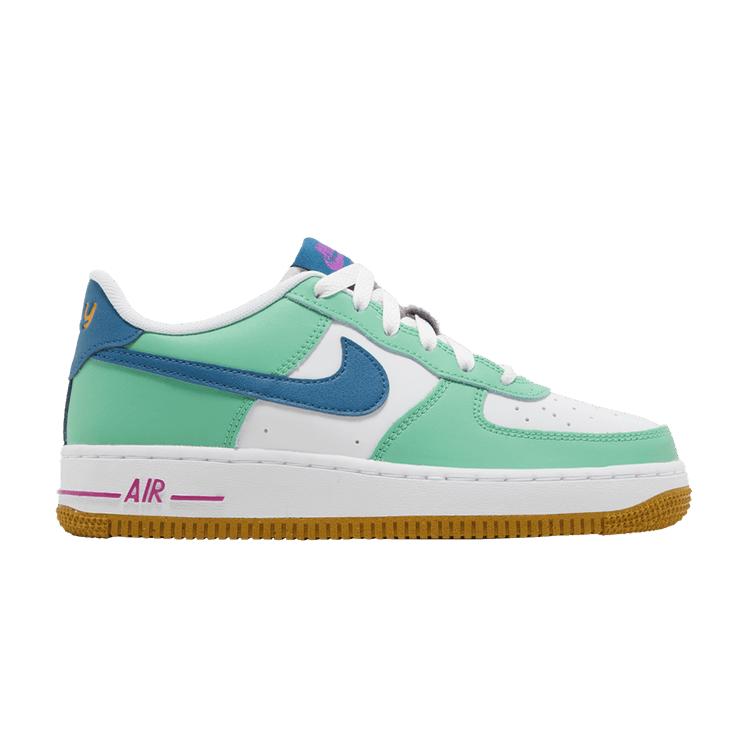 Nike Air Force 1 Low LV8 Play (GS) 35.5
Nike Air Force 1 Low LV8 Play (GS) 35.5