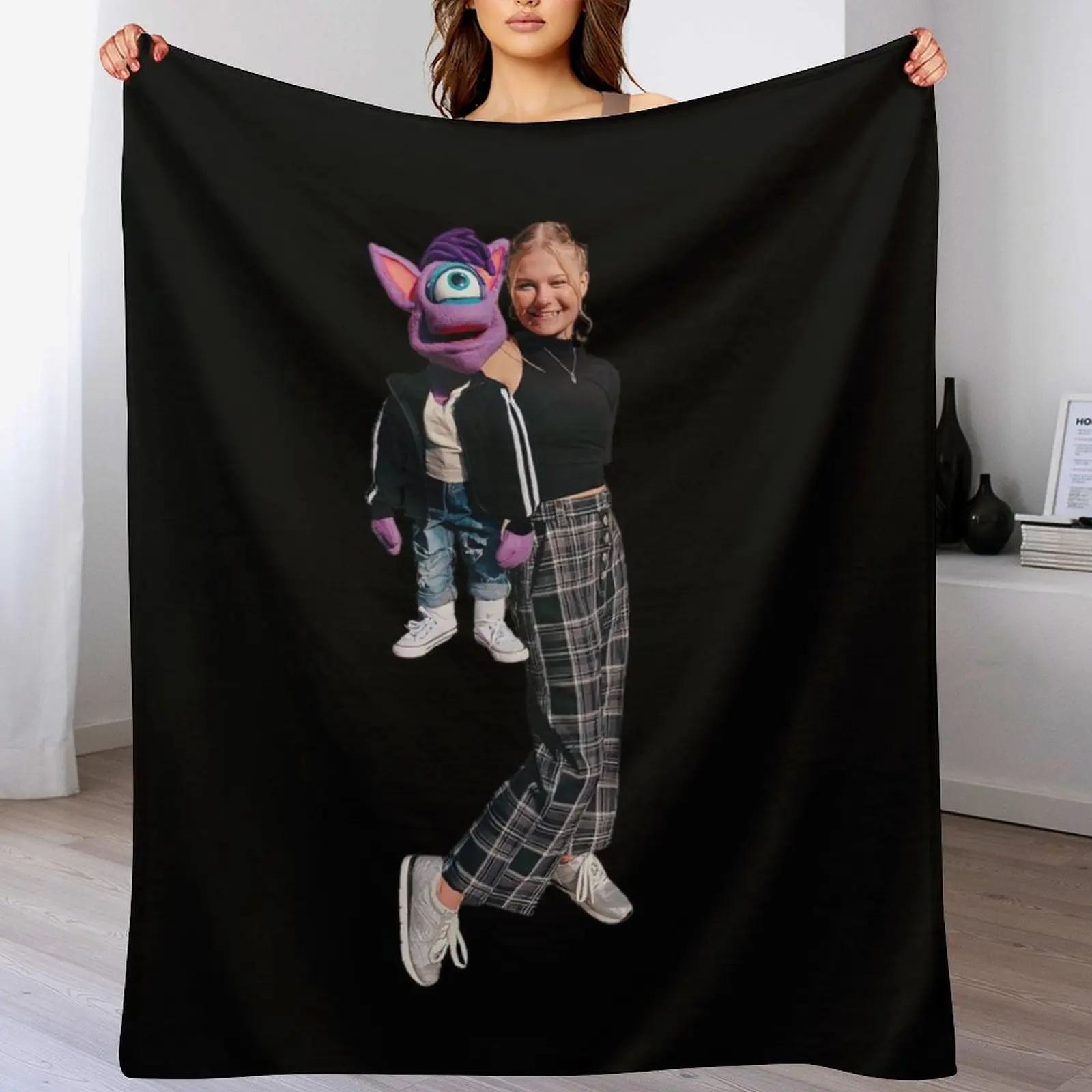 Darci Lynne Throw Blanket Summer Cool Breathable Blanket for Sleeping 102x76cm(40x30in)
Darci Lynne Throw Blanket Summer Cool Breathable Blanket for Sleeping 102x76cm(40x30in)
