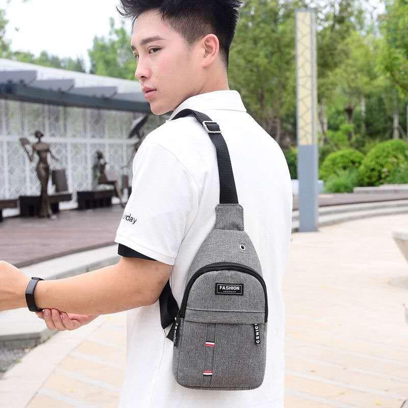 Men s breast bag 2025 new fashion youth fanny pack fashion sports small backpack solid color shoulder bag сірий колір
Men s breast bag 2025 new fashion youth fanny pack fashion sports small backpack solid color shoulder bag сірий колір