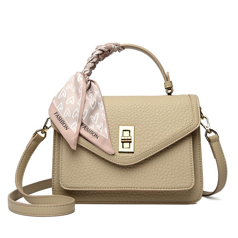 Crossbody bag Classic handbag High-end sense versatile handbag Stylish and simple small square bag Women s bag абрикосовый
Crossbody bag Classic handbag High-end sense versatile handbag Stylish and simple small square bag Women s bag абрикосовый