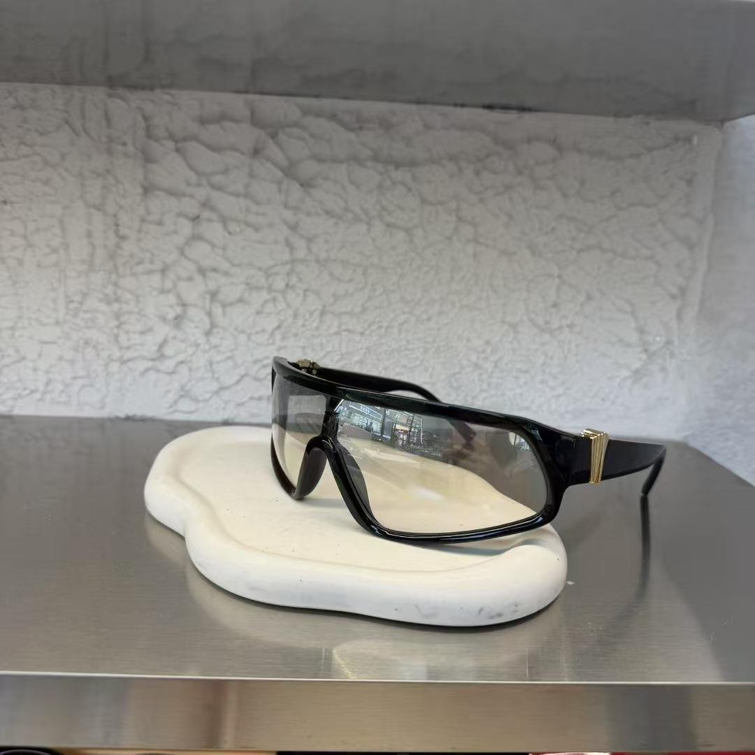 European American Style Sun Glasses For Women Bicycling Wind Proof Men Sunglasses Mountaineering Women Sunglass
European American Style Sun Glasses For Women Bicycling Wind Proof Men Sunglasses Mountaineering Women Sunglass