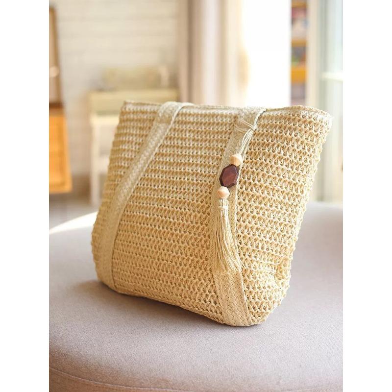 New high-end straw bag single shoulder fringed hand-woven bag large capacity tote bag vacation casual fashion bag
New high-end straw bag single shoulder fringed hand-woven bag large capacity tote bag vacation casual fashion bag