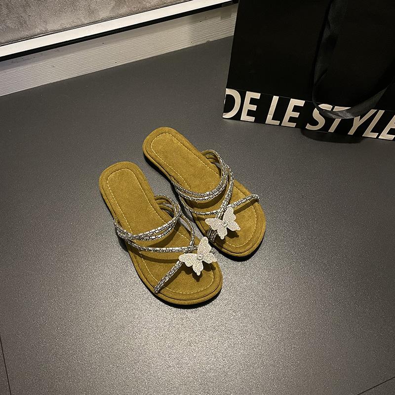 trend Designer Women Flats Sandals Fashion Crystal Clip Toe Ladies Outdoor Narrow Band Sandal Summer Women s Flip Flop Shoes
trend Designer Women Flats Sandals Fashion Crystal Clip Toe Ladies Outdoor Narrow Band Sandal Summer Women s Flip Flop Shoes
