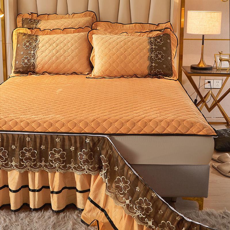 Роскошный Евро Кристалл Бархат Золото Кружева Оборками Стеганая Молния Съемная Юбка Кровать Наматрасник Покрывало Наволочки Комплект Постельного Белья 180*200cm with pillowcase
Роскошный Евро Кристалл Бархат Золото Кружева Оборками Стеганая Молния Съемная Юбка Кровать Наматрасник Покрывало Наволочки Комплект Постельного Белья 180*200cm with pillowcase