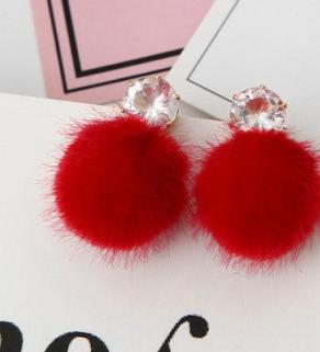 New Temperament Short Paragraph Personality Joker Earrings, Hipster Simple Hair Ball Pendant Earrings Crystal Earrings Brincos красный
New Temperament Short Paragraph Personality Joker Earrings, Hipster Simple Hair Ball Pendant Earrings Crystal Earrings Brincos красный