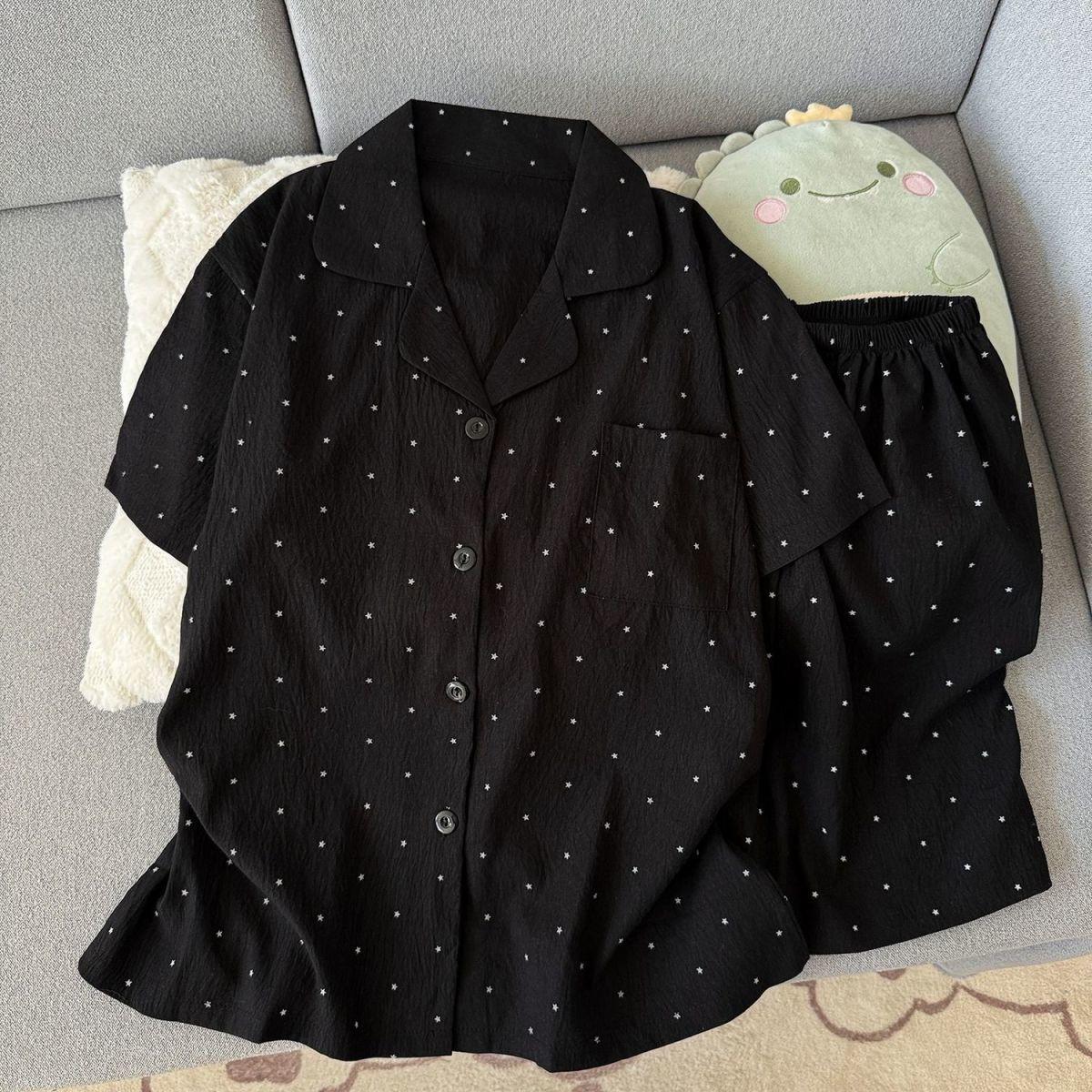 Black star pajamas women s summer cloud cotton short-sleeved shorts cute sweet girl loungewear suit outer wear M
Black star pajamas women s summer cloud cotton short-sleeved shorts cute sweet girl loungewear suit outer wear M