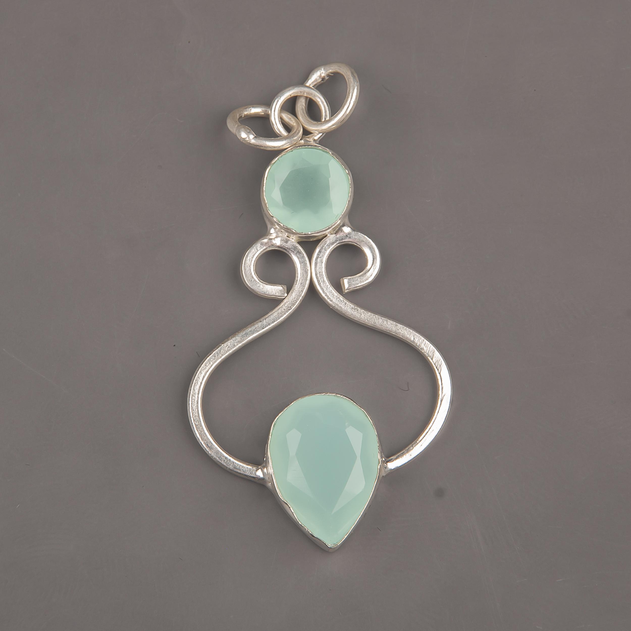Украшения ручной работы из драгоценных камней Aqua Chalcedony, кулон из стерлингового серебра 925 пробы, уникальный дизайн, для женщин 1.60 Inches зелёный
Украшения ручной работы из драгоценных камней Aqua Chalcedony, кулон из стерлингового серебра 925 пробы, уникальный дизайн, для женщин 1.60 Inches зелёный