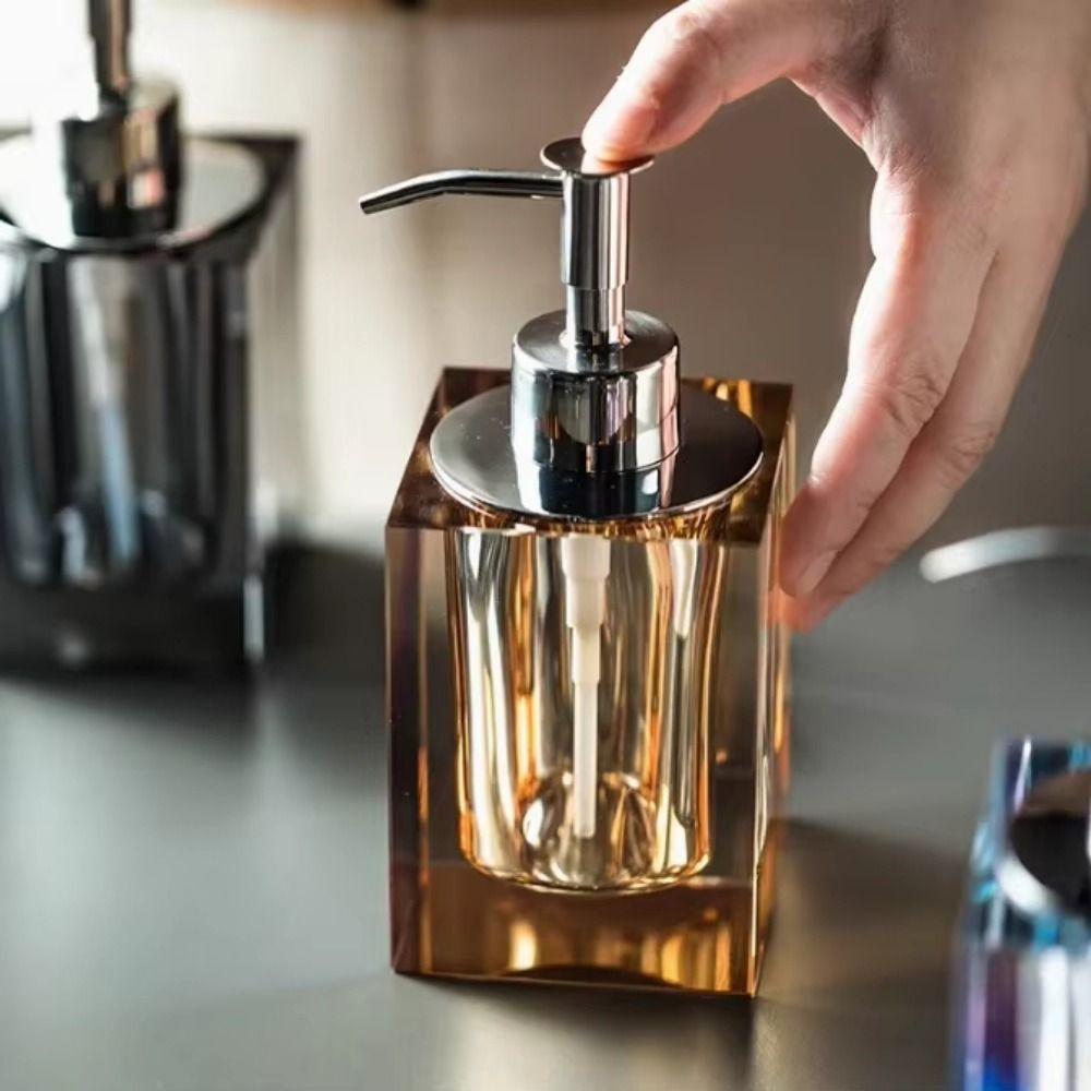 Refillable Hand Sanitizer Dispenser Clear Sub Lotion Jar Modern Crystal Lotion Bottle Toilet шампанського
Refillable Hand Sanitizer Dispenser Clear Sub Lotion Jar Modern Crystal Lotion Bottle Toilet шампанського