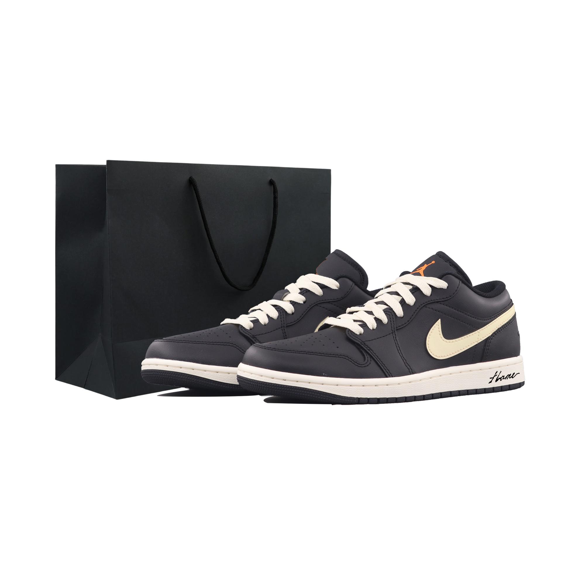 Jordan Air Jordan 1 Miya Maillard Style Abrasion Resistant Low top Vintage Basketball Shoes Men s Black 553558-146(Team2267- ) 44
Jordan Air Jordan 1 Miya Maillard Style Abrasion Resistant Low top Vintage Basketball Shoes Men s Black 553558-146(Team2267- ) 44