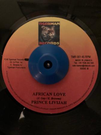 7inch Record ANTHONY B, PRINCE LIVIJAH - Beauty Of A Human / African Love TMR006 Tigerman Record Jamaica Reggae, Ska & Dub Used
7inch Record ANTHONY B, PRINCE LIVIJAH - Beauty Of A Human / African Love TMR006 Tigerman Record Jamaica Reggae, Ska & Dub Used