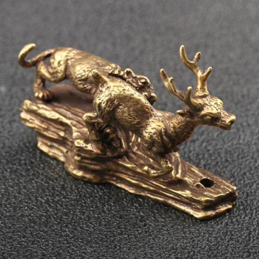 Small Ornament Antique Bronze Animal Miniature Home Desk Decorations Craft Tiger King Catching Deer Dragon and Dinosaur Statue
Small Ornament Antique Bronze Animal Miniature Home Desk Decorations Craft Tiger King Catching Deer Dragon and Dinosaur Statue