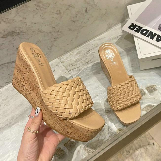 Fashion Versatile High Heels, Waterproof Platform, Thick-Soled, Fashionable Fish-Mouth, Anti-Slip Woven Wedge Heel Flip-Flops For Women 35 абрикосовый
Fashion Versatile High Heels, Waterproof Platform, Thick-Soled, Fashionable Fish-Mouth, Anti-Slip Woven Wedge Heel Flip-Flops For Women 35 абрикосовый