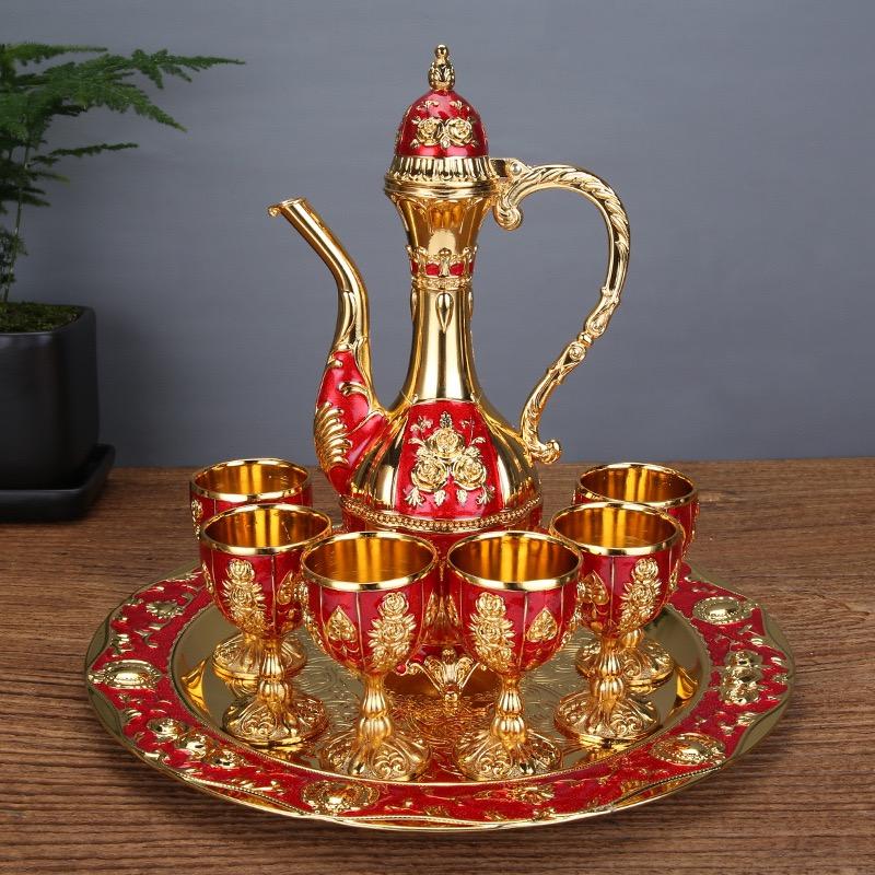 European Wine Set, Alloy Home Peacock Wine Pot Set, Multi-Color Vintage Wine Glass, Wine Pot Home Living Room Decoration,1Set L
European Wine Set, Alloy Home Peacock Wine Pot Set, Multi-Color Vintage Wine Glass, Wine Pot Home Living Room Decoration,1Set L