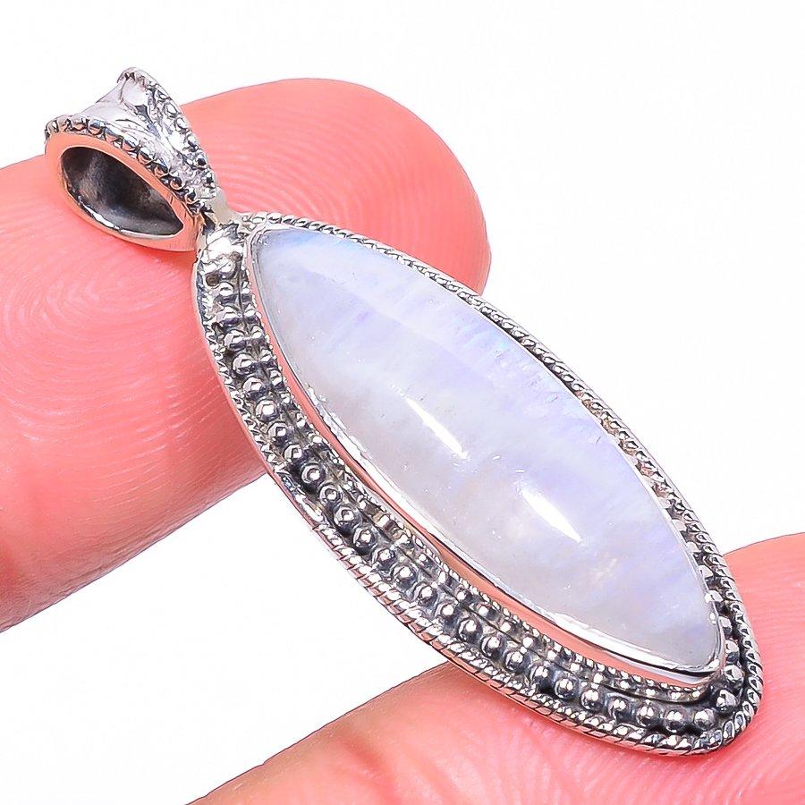 Подвеска из натурального радужного лунного камня 925 пробы из стерлингового серебра 1,58 дюйма B5F66
Подвеска из натурального радужного лунного камня 925 пробы из стерлингового серебра 1,58 дюйма B5F66