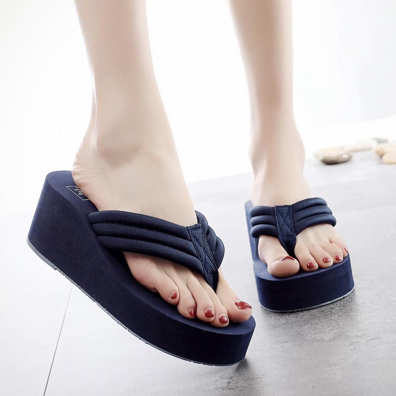 Summer new women s fashion cool slippers small height increase foot flip-flops slope heel bottom beach shoes women 42 синій
Summer new women s fashion cool slippers small height increase foot flip-flops slope heel bottom beach shoes women 42 синій