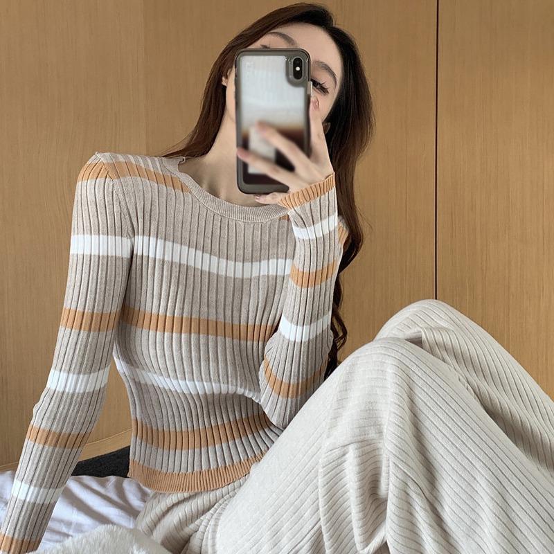 Женский свитер с цветовым контрастом, облегающий, повседневный, с длинными рукавами и круглым вырезом One Size
Женский свитер с цветовым контрастом, облегающий, повседневный, с длинными рукавами и круглым вырезом One Size