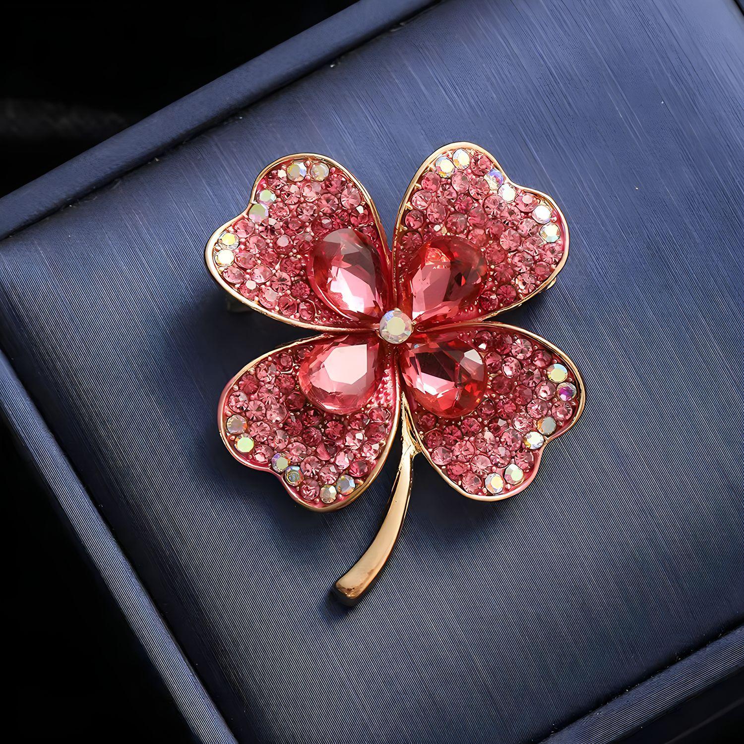 Ретро-брошь с четырехлистным клевером, роскошный женский темперамент, хрустальная брошь с чувством дизайна, брошь-ниша, костюм и аксессуары
Ретро-брошь с четырехлистным клевером, роскошный женский темперамент, хрустальная брошь с чувством дизайна, брошь-ниша, костюм и аксессуары