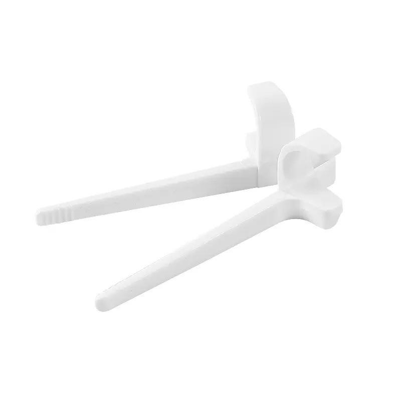 1PC New Plastic Creative Finger Chopsticks Anti-dirty Play Games Phone Clip Snacks Creative Lazy Assistant Games Accessories белый
1PC New Plastic Creative Finger Chopsticks Anti-dirty Play Games Phone Clip Snacks Creative Lazy Assistant Games Accessories белый