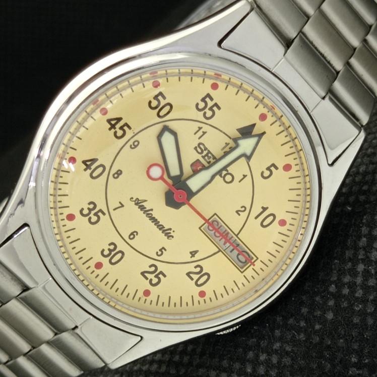 Б/У винтажные мужские часы SEIKO 5 AUTO 7009A из Японии с кремовым циферблатом 621a-a413415-2 SKU621a-a413415
Б/У винтажные мужские часы SEIKO 5 AUTO 7009A из Японии с кремовым циферблатом 621a-a413415-2 SKU621a-a413415