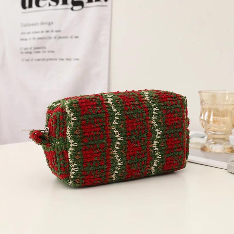Christmas New Year Knitted Cosmetic Storage Bag Women Makeup Organizer Lipstick Handbag School Stationery Bag Pencil Cases Pouch 7.5x11x18 cm
Christmas New Year Knitted Cosmetic Storage Bag Women Makeup Organizer Lipstick Handbag School Stationery Bag Pencil Cases Pouch 7.5x11x18 cm