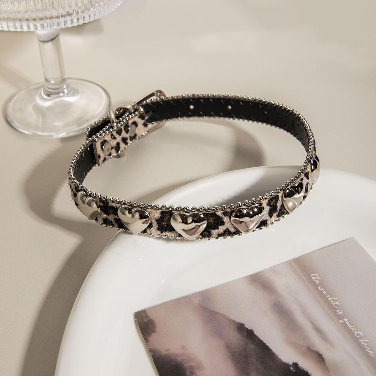 Sweet Cool Spice Girl Personality Wind Leopard Print Necklace Cute Retro Love High Sense Exquisite Light Luxury Fashion Ladies Collar
Sweet Cool Spice Girl Personality Wind Leopard Print Necklace Cute Retro Love High Sense Exquisite Light Luxury Fashion Ladies Collar