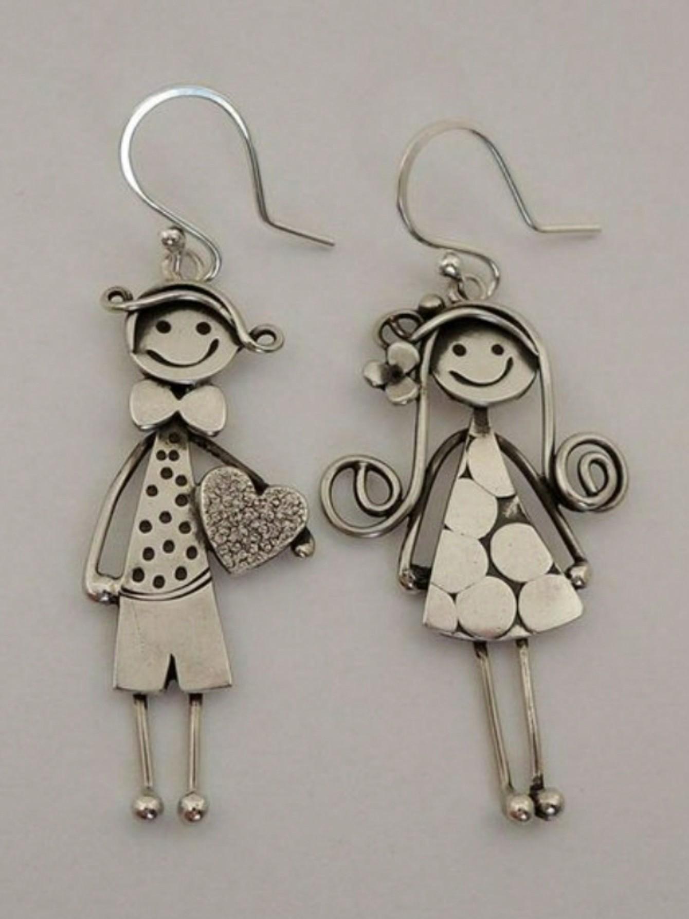 Tiny Happy Boy & Girl Earrings - Silvery Color Dangle Earrings
Tiny Happy Boy & Girl Earrings - Silvery Color Dangle Earrings