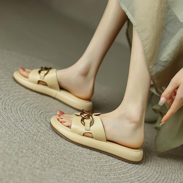 Летние женские шлепанцы, сандалии на платформе из спилка, туфли на толстом каблуке, женские повседневные сандалии с узкими ремешками, лаконичные женские шлепанцы 34 абрикосовый
Летние женские шлепанцы, сандалии на платформе из спилка, туфли на толстом каблуке, женские повседневные сандалии с узкими ремешками, лаконичные женские шлепанцы 34 абрикосовый