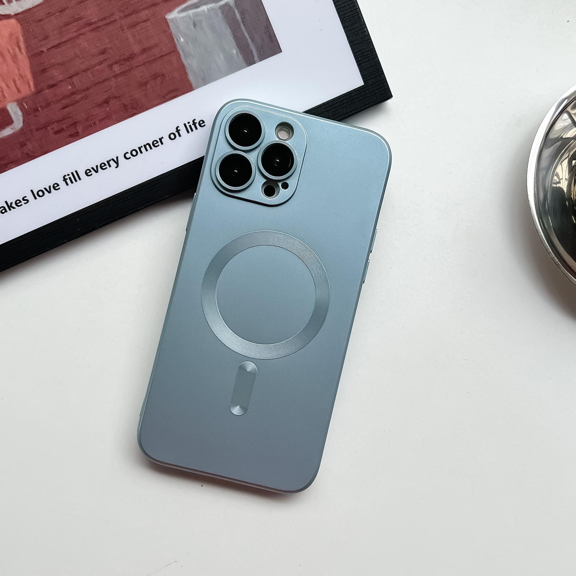 Applicable to Apple 17promax matte magnetic mobile phone case with its own lens film 16 anti-drop iphone14 protective case iPhone 11
Applicable to Apple 17promax matte magnetic mobile phone case with its own lens film 16 anti-drop iphone14 protective case iPhone 11