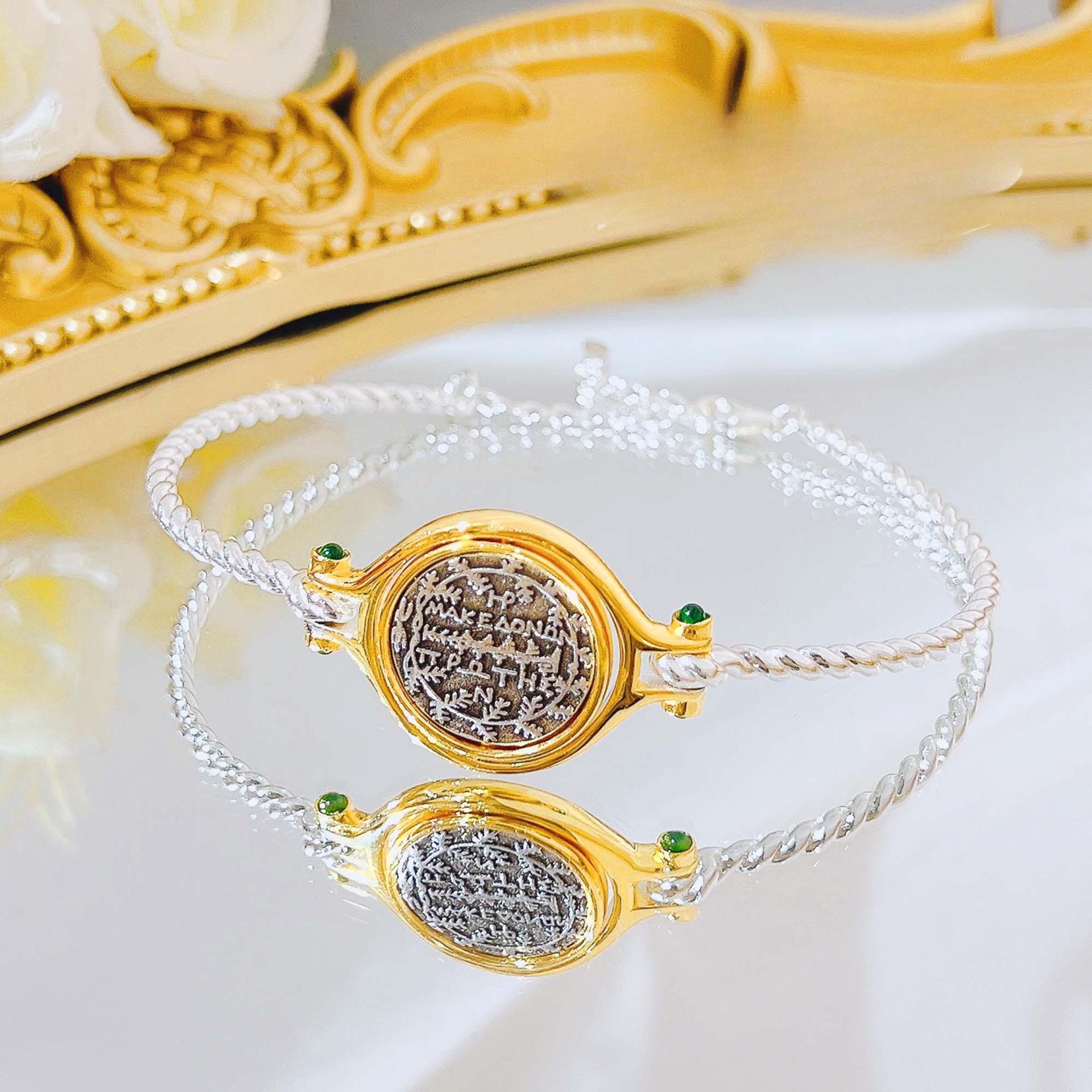 Богиня Луны Артемида, древний браслет-монета, французский винтажный двусторонний браслет, двойной цвет, золотой вращающийся женский браслет Adjustable size
Богиня Луны Артемида, древний браслет-монета, французский винтажный двусторонний браслет, двойной цвет, золотой вращающийся женский браслет Adjustable size