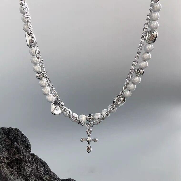 Легкая роскошь, нишевый дизайн, двухслойное ожерелье с подвеской-крестом из жемчуга, высококачественные хип-хоп аксессуары для ключицы, тренд
Легкая роскошь, нишевый дизайн, двухслойное ожерелье с подвеской-крестом из жемчуга, высококачественные хип-хоп аксессуары для ключицы, тренд