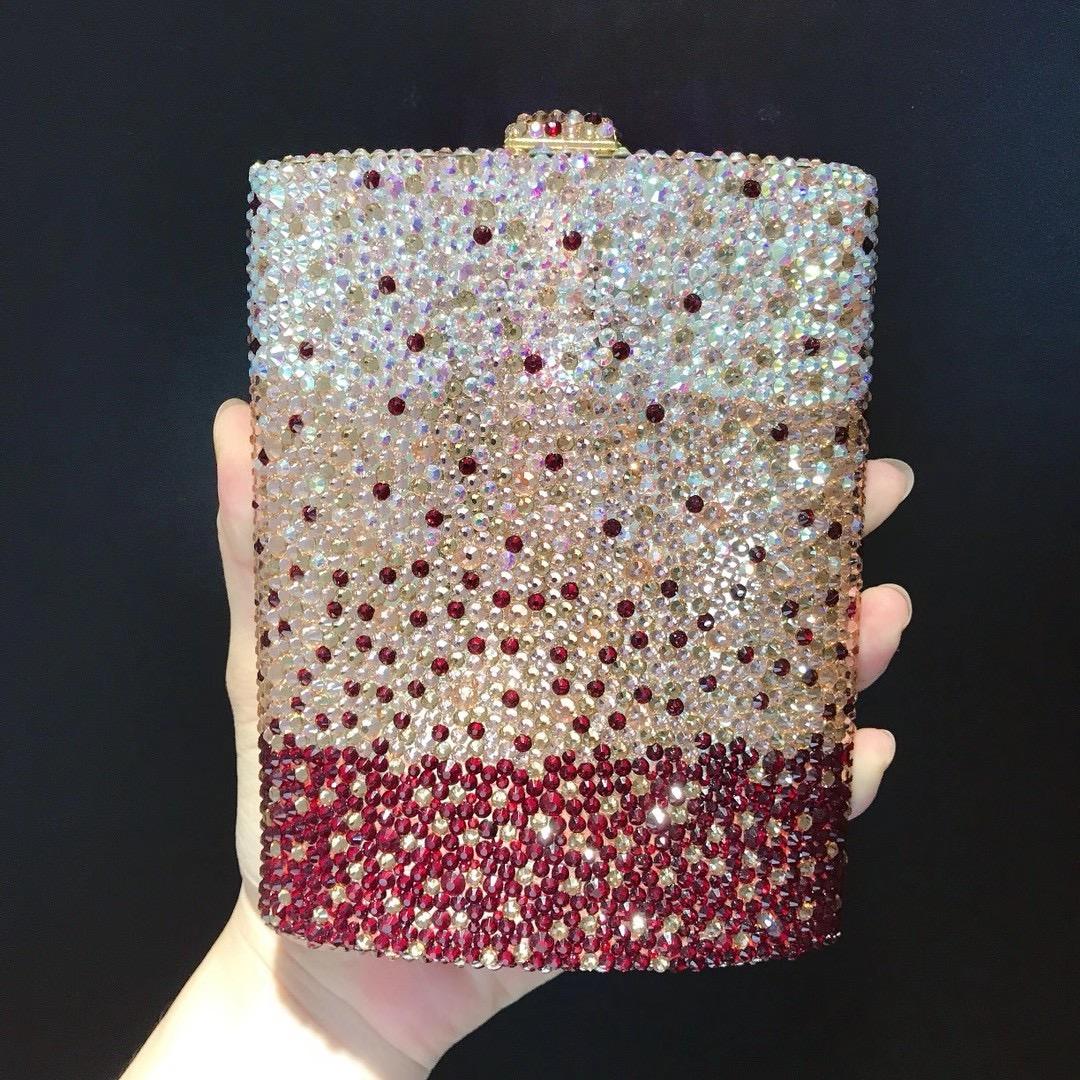 WHTUOHENG Little Diamond Evening Clutch Bags High-End Rhinestone Cocktail Hnadbags Women Prom Party Bags Wedding Bridal Clutches 14.5cmX11.5cmX4cm
WHTUOHENG Little Diamond Evening Clutch Bags High-End Rhinestone Cocktail Hnadbags Women Prom Party Bags Wedding Bridal Clutches 14.5cmX11.5cmX4cm