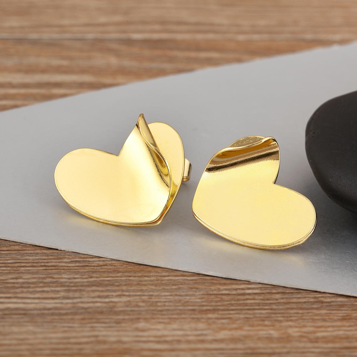 Nidin New Trendy Leaf/Heart Shape Punk Style Charm Earrings For Women Girls Copper Cubic Zirconia Ear Jewelry Gift Wholesale
Nidin New Trendy Leaf/Heart Shape Punk Style Charm Earrings For Women Girls Copper Cubic Zirconia Ear Jewelry Gift Wholesale